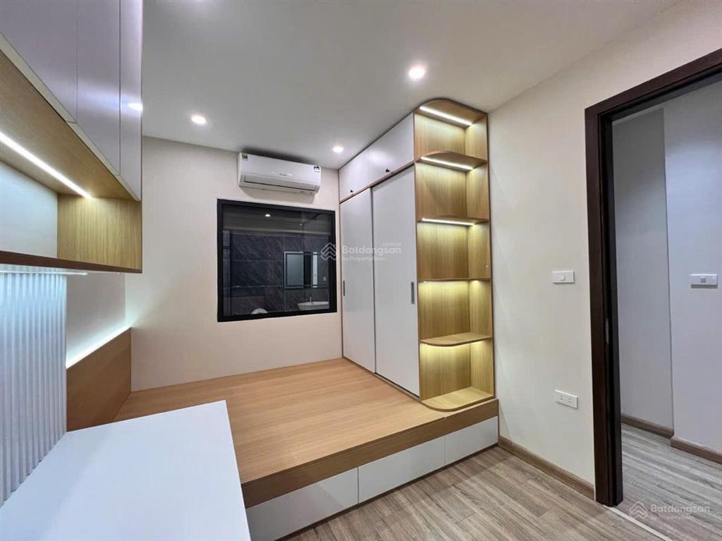 Hot! xã đàn, thang máy, ngõ nông, 10m ra phố, gần hồ ba mẫu, cv thống nhất, sân xe riêng, 38m2, 6t