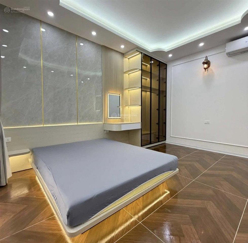 Bán gấp! phố trần hữu tước, 15m ra phố, thang máy, ô tô đỗ, ngõ 3 gác thông, 2 thoáng, 42m2 6t