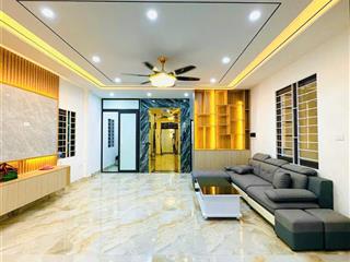 Nổi bật! xã đàn lô góc thang máy, 2 thoáng, 1 nhà ra phố, gần bãi đỗ xe ô tô, nhà đẹp, 42m2 6t