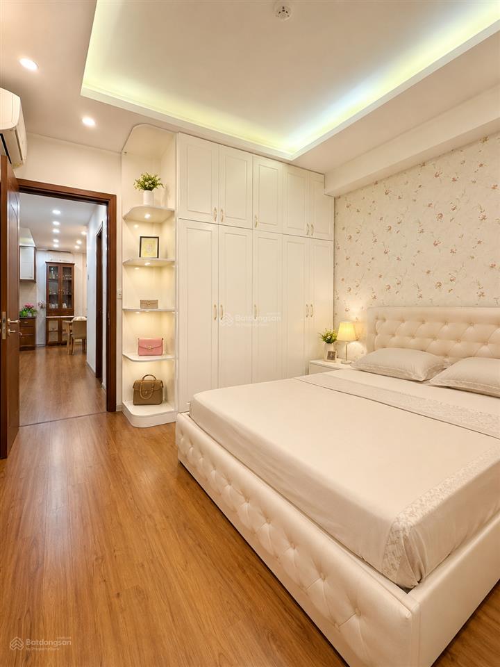 Nguyễn văn tuyết giảm còn 8,5 tỷ, 2 thoáng, gần ô tô, nhà dân xây, cải tạo ccmn cho thuê cực tốt.