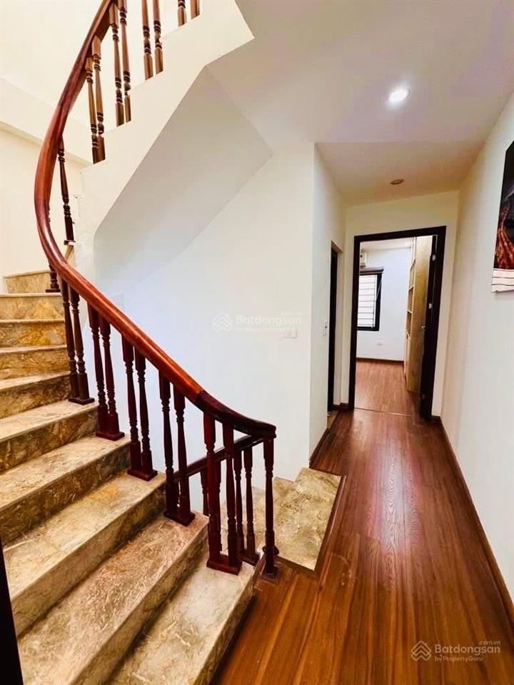 Siêu rẻ hào nam, cách ô tô 50m, ngõ thông, 45m*5 tầng, 6 ngủ ở hoặc cho thuê dòng tiền tốt