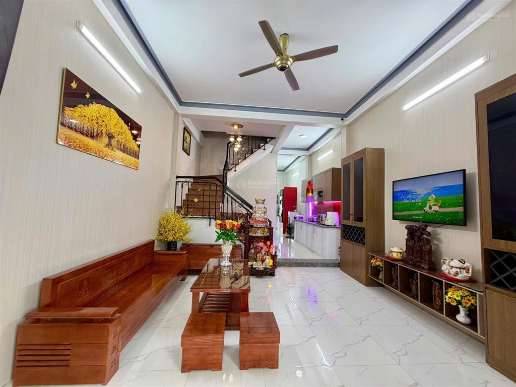 Chính chủ bán nhà khu vực nguyễn văn linh 81 m 2 tầng, oto đổ trong nhà, nhà mới đẹp,nt xịn ,ở ngay