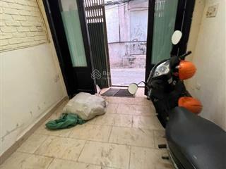 Bán nhà hxh có hđt 11tr/th cách mạng tháng 8 (quận 10) 2.7x9.7, 26.1m², 5 tầng, giá 5.25 tỷ