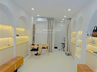 Bán nhà mặt tiền có sẵn hợp đồng thuê vĩnh viễn (quận 10) 3.57x7.2m, 15m², 3 tầng, giá 7.75 tỷ