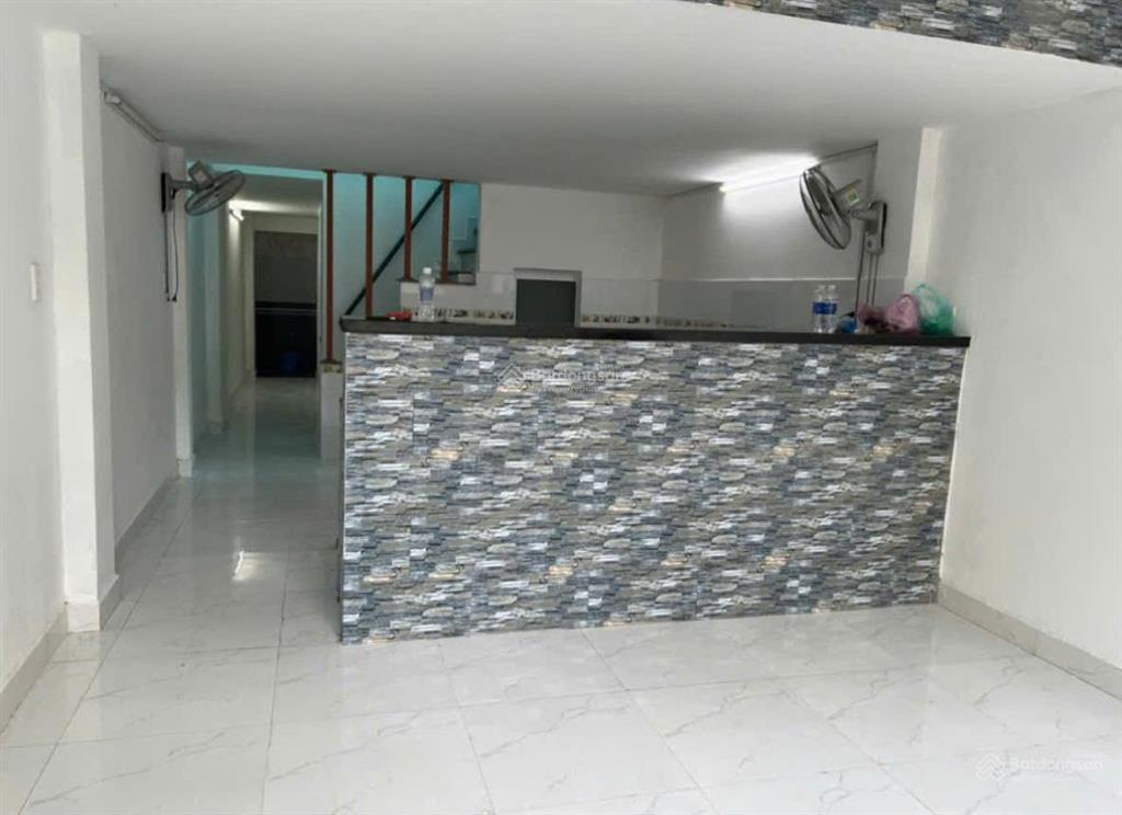 Nhà đẹp vuông vức hướng đông hẻm 3m thông, 4x16m công nhận đủ, trệt 1 lầu, hđt 14tr/th 3pn 3wc 7 tỷ