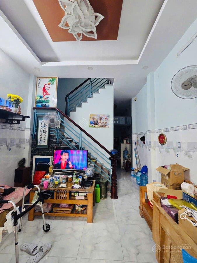 Hẻm ô tô, ngang 4m, nhà đẹp kiên cố, hẻm thông, khu dân cư an ninh, gò dầu tân phú  6.8 tỷ (tl)