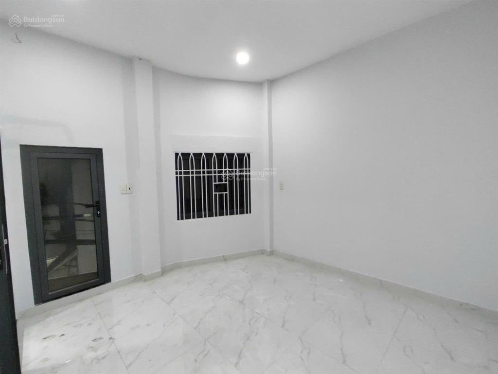 Nhà hẻm ô tô, ngang 10m hiếm có, khuôn đất đẹp, hẻm thông, giá tốt, âu cơ tân phú  6.9 tỷ (tl)