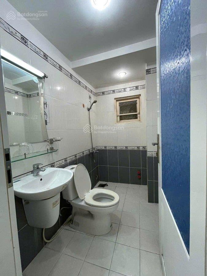Hẻm xe hơi, ngang 4m, nhà đẹp, hẻm thông, khu dân cư an ninh, lê văn sỹ quận 3  10 tỷ (tl)