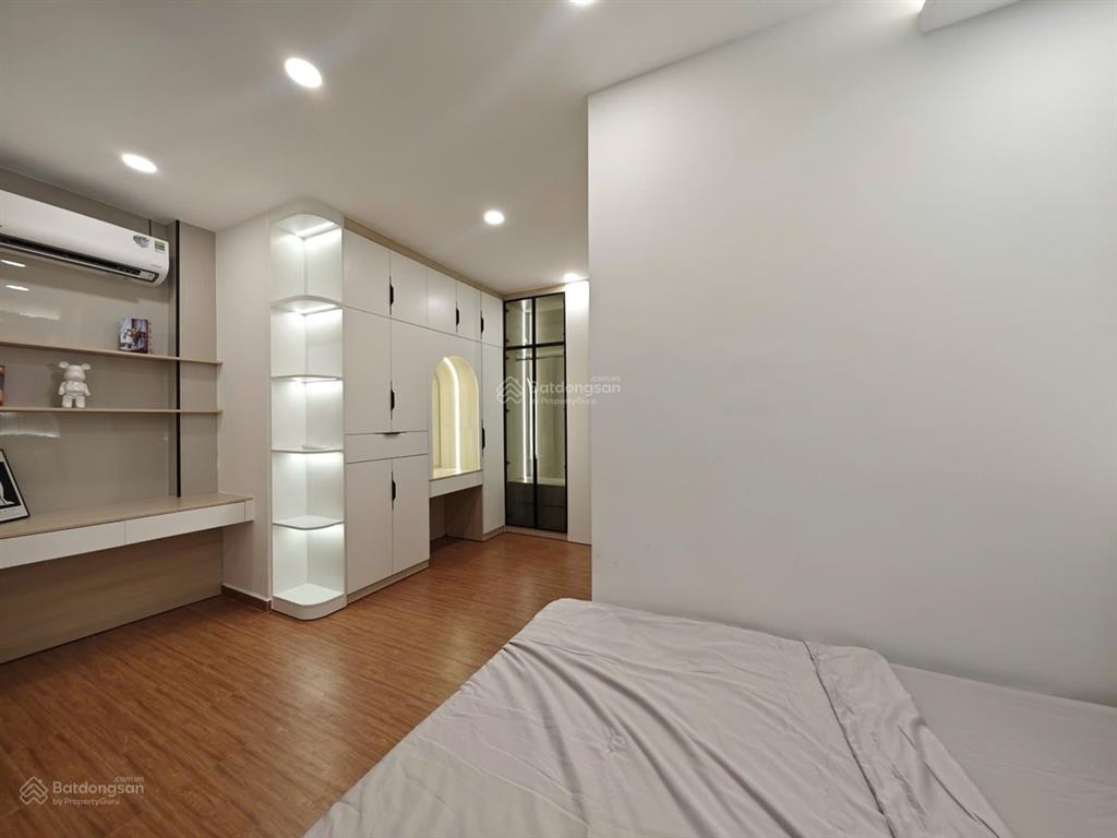 Hẻm xe hơi, ngang 4m, nhà đẹp 3 tầng, hẻm thông, vào ở ngay, nguyễn đình chiểu quận 3  8.4 tỷ (tl)