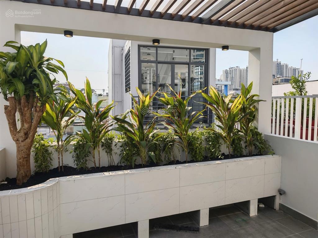 Hẻm xe hơi, ngang 4m, nhà đẹp 3 tầng, hẻm thông, vào ở ngay, nguyễn đình chiểu quận 3  8.4 tỷ (tl)