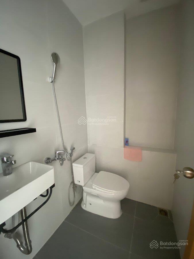 Hẻm xe hơi thông, nhà đẹp 3 tầng có sân thượng, vào ở ngay, nguyễn đình chiểu quận 3  9.6 tỷ (tl)