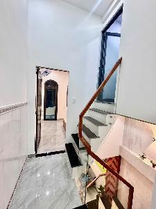 Nhà mới đẹp 2 tầng vào ở ngay nguyễn văn công gò vấp gần sân bay giá chỉ 5.45 tỷ