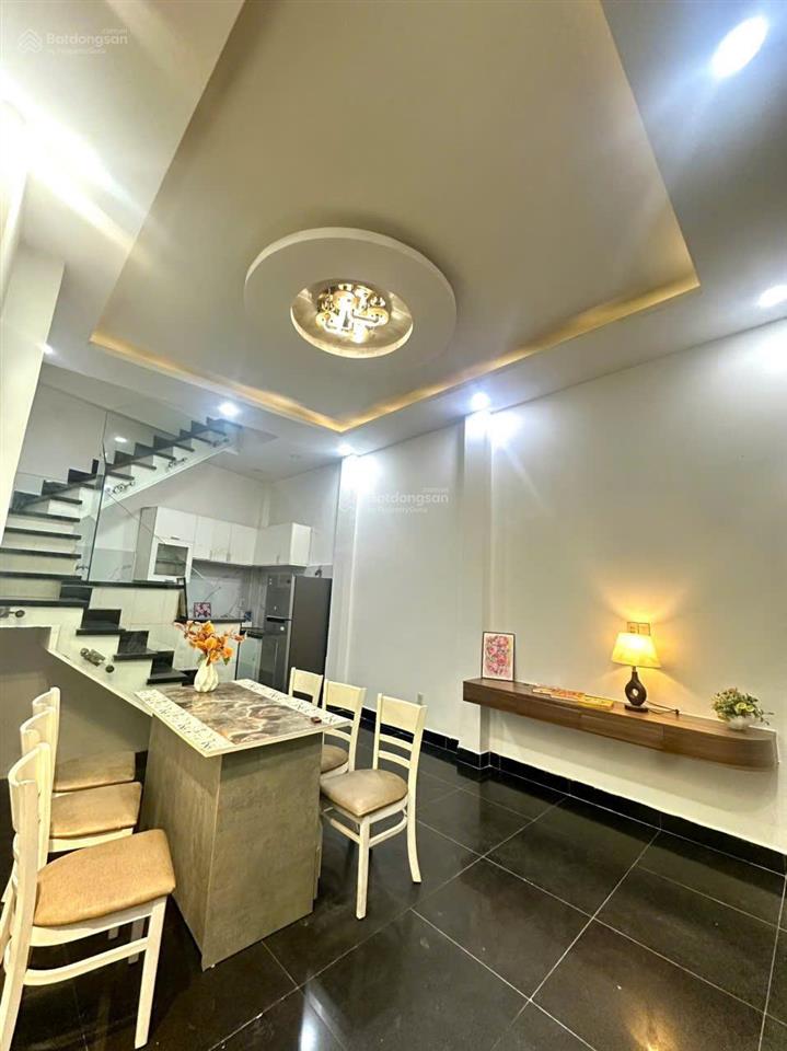 Nhà cực đẹp, full nội thất xịn xò, hxt rộng rãi đón chào quý khách nguyễn xí bthạnh 3pn 4wc 18tr/th