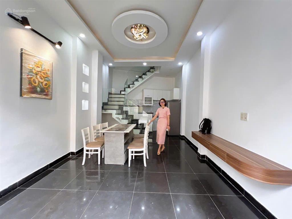 Nhà cực đẹp, full nội thất xịn xò, hxt rộng rãi đón chào quý khách nguyễn xí bthạnh 3pn 4wc 18tr/th
