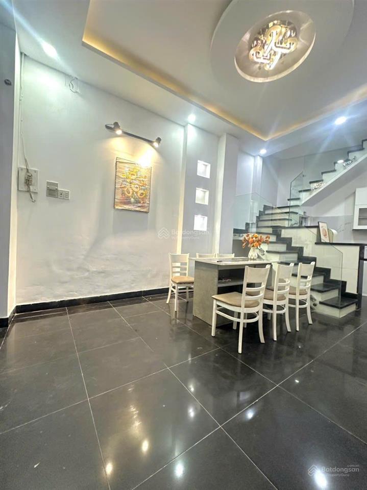 Nhà cực đẹp, full nội thất xịn xò, hxt rộng rãi đón chào quý khách nguyễn xí bthạnh 3pn 4wc 18tr/th