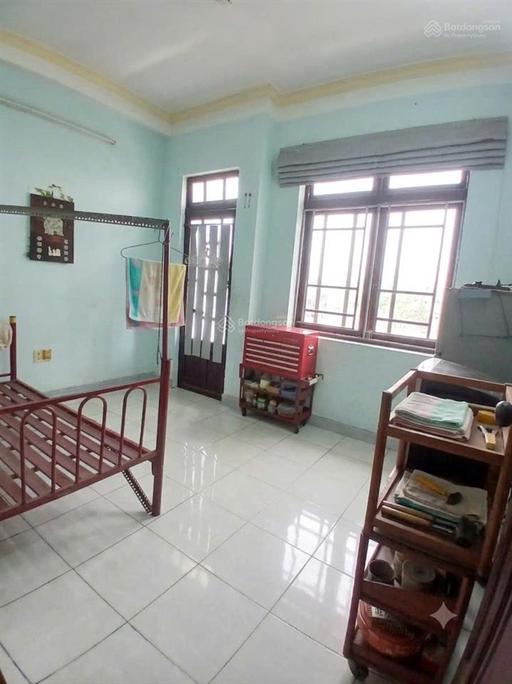 Tân phú  phú thọ hòa  nhà 4 tầng btct  40m  hẻm 4m ô tô đỗ cửa  gần chợ vải  5,5 tỷ tl