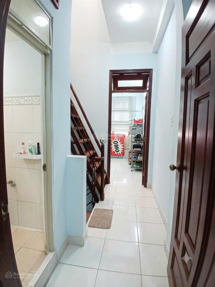 Tân phú  phú thọ hòa  nhà 4 tầng btct  40m  hẻm 4m ô tô đỗ cửa  gần chợ vải  5,5 tỷ tl