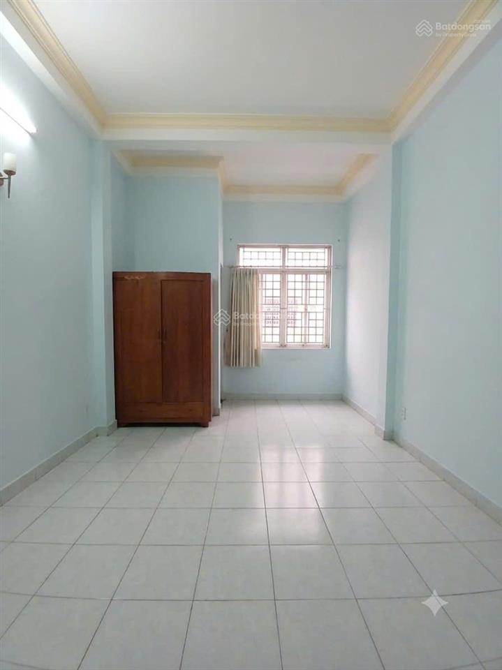 Tân phú  phú thọ hòa  nhà 4 tầng btct  40m  hẻm 4m ô tô đỗ cửa  gần chợ vải  5,5 tỷ tl