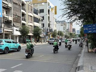 Quận 10  mặt tiền nguyễn tri phương (p.4). 4.5m x 20m 270m2. trệt, 2 tầng, giá 65tr