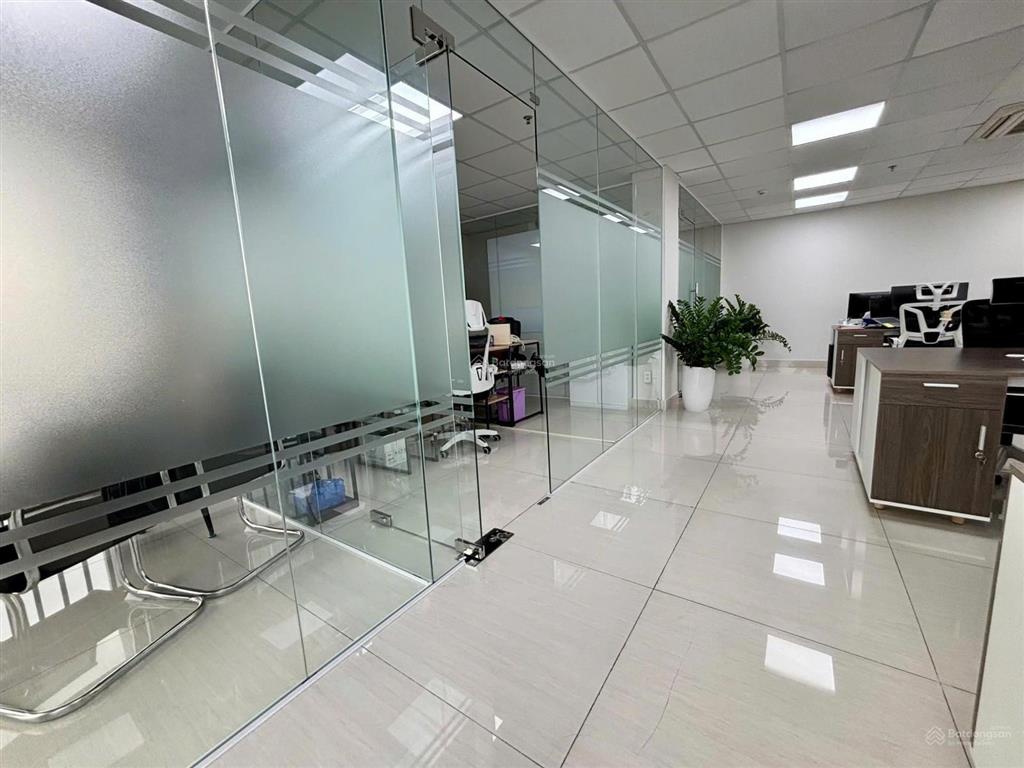 Phú nhuận  nhà hxt nguyễn văn trỗi (p.12). 7m x 26m 185m². 1 hầm, trệt, 4 tầng