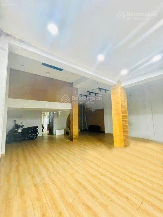 Quận 10  mặt tiền lê hồng phong, p. vườn lài (p.10). 7m x 12.5m 350m2. trệt, 3 tầng 100tr/th