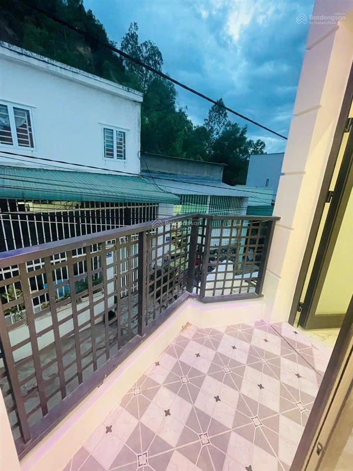 Sở hữu lô góc hẻm ôtô có dòng tiền 12 tr/tháng với giá chỉ 3 ty 300