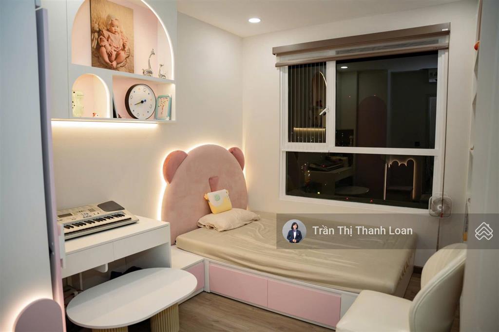 Chủ gửi bán căn hộ 3 phòng ngủ, view sông đông nam, nhà đẹp chung cư vista verde