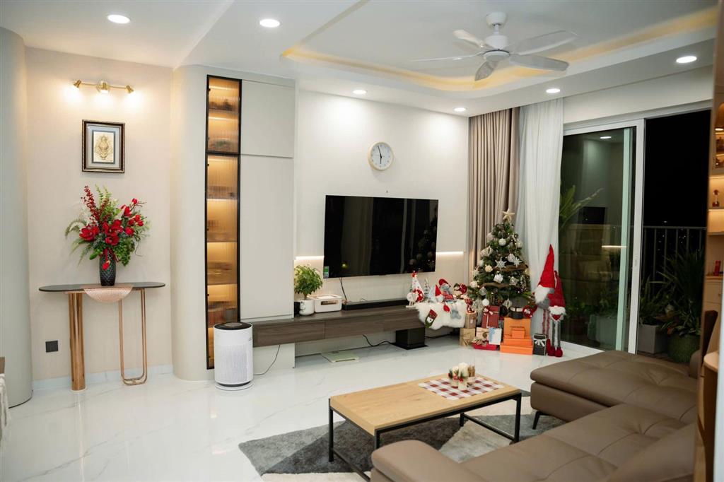 Chủ gửi bán căn hộ 3 phòng ngủ, view sông đông nam, nhà đẹp chung cư vista verde