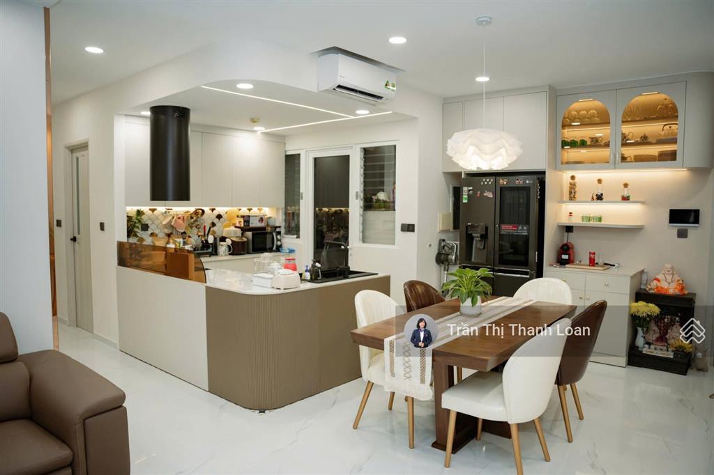 Chủ gửi bán căn hộ 3 phòng ngủ, view sông đông nam, nhà đẹp chung cư vista verde