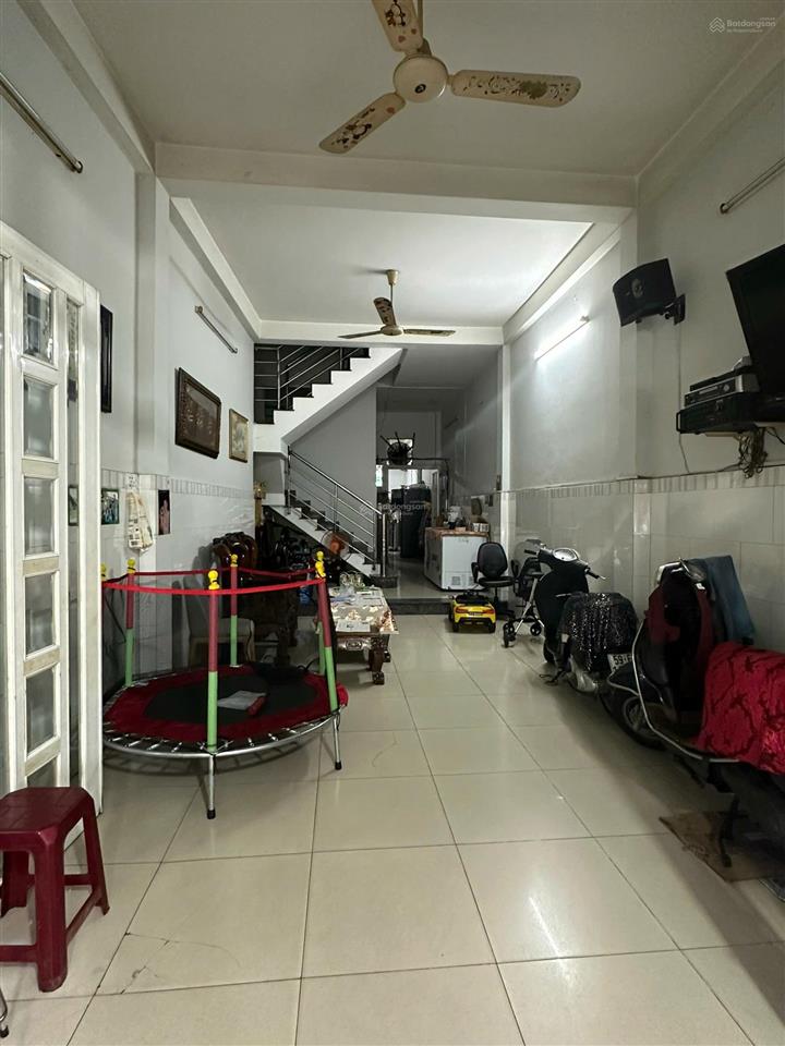 Bán nhà mặt tiền đường bàu cát đôi, quận tân bình