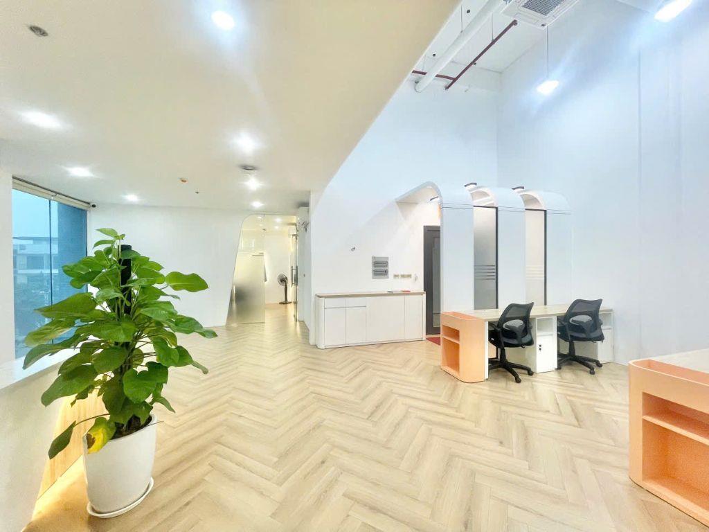 VĂN PHÒNG 170M FULL NỘI THẤT - NGOẠI GIAO ĐOÀN