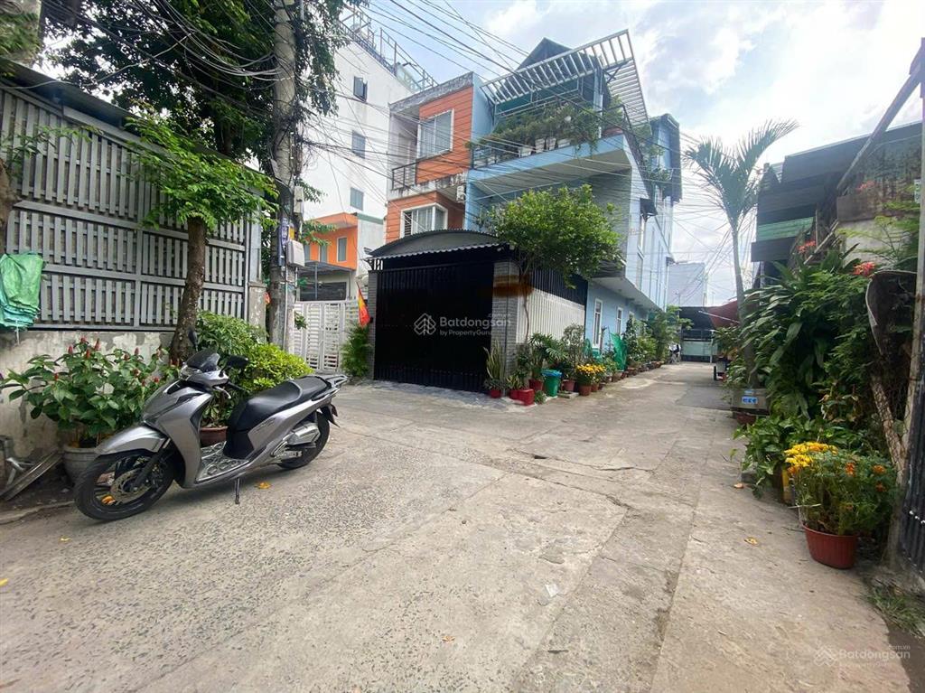 Bán nhà 3 tầng  hẻm oto tân thới nhất  gần cầu tham lương  5,8 tỷ