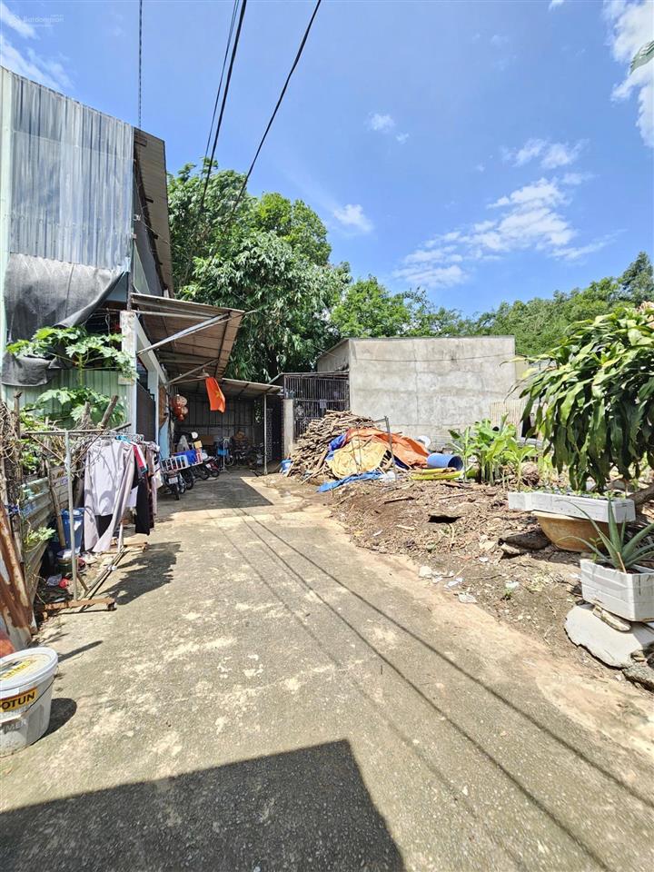 2,69tỷ tl, bán đất hiếm ngang 9,24m, 138,3m2 sau lưng chợ tân bình 100m, p. tân bình, tp. dĩ an