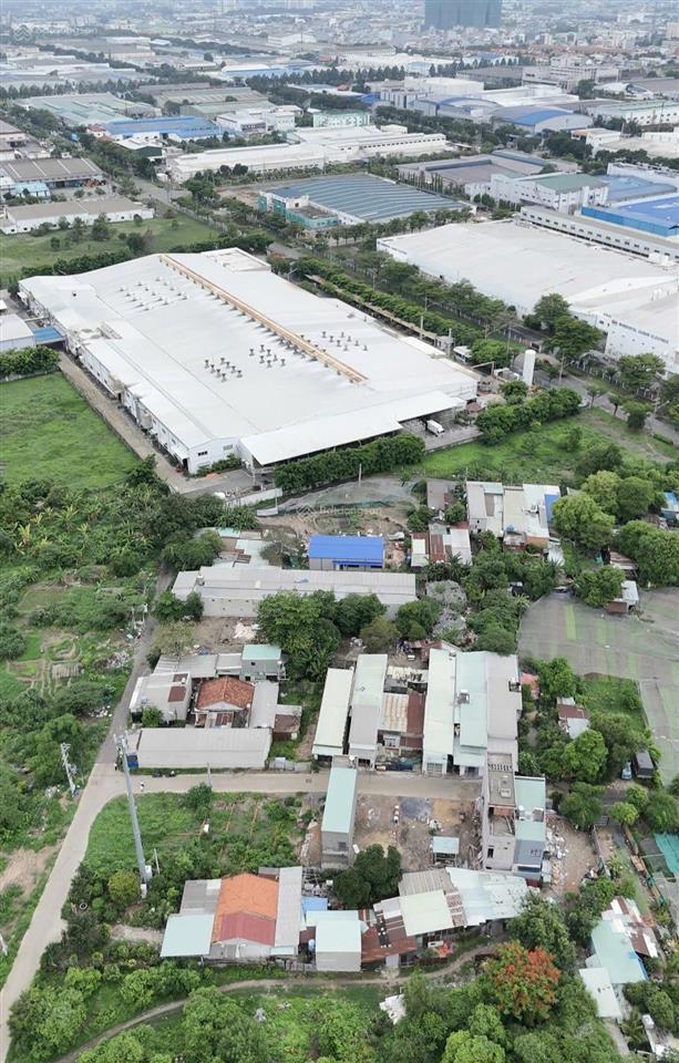 2,65tỷ tl
bán đất 62,6m2 hẻm đường nguyễn du, gần kcn vsip 1, p.an phú, tp.thuận an, gần vincom
