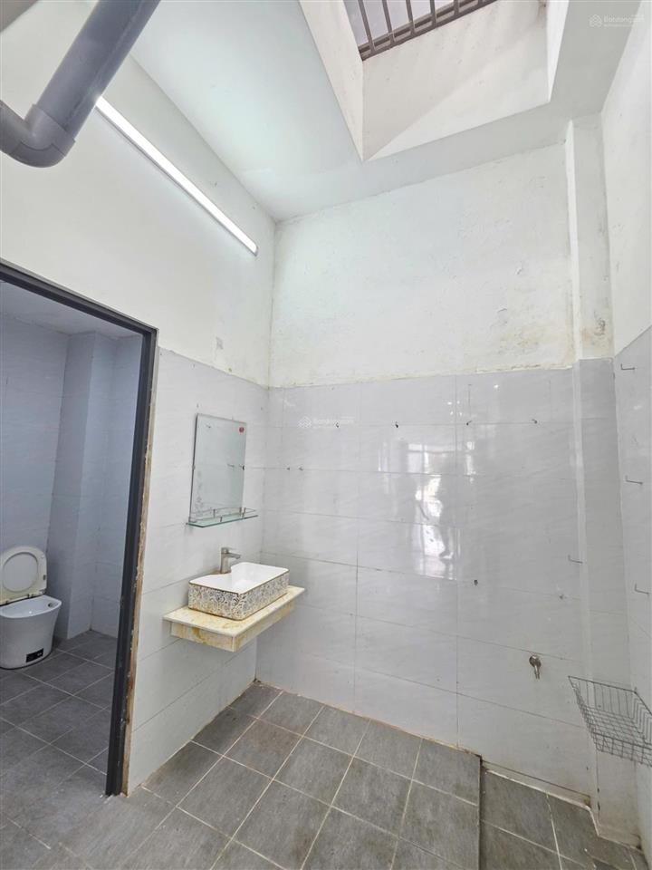 3,78tỷ tlbán nhà quá rẻ 67,5m2 hoàn công 1trệt 2lầu sân thượng, kdc an phú, p.an phú, tp.thuận an