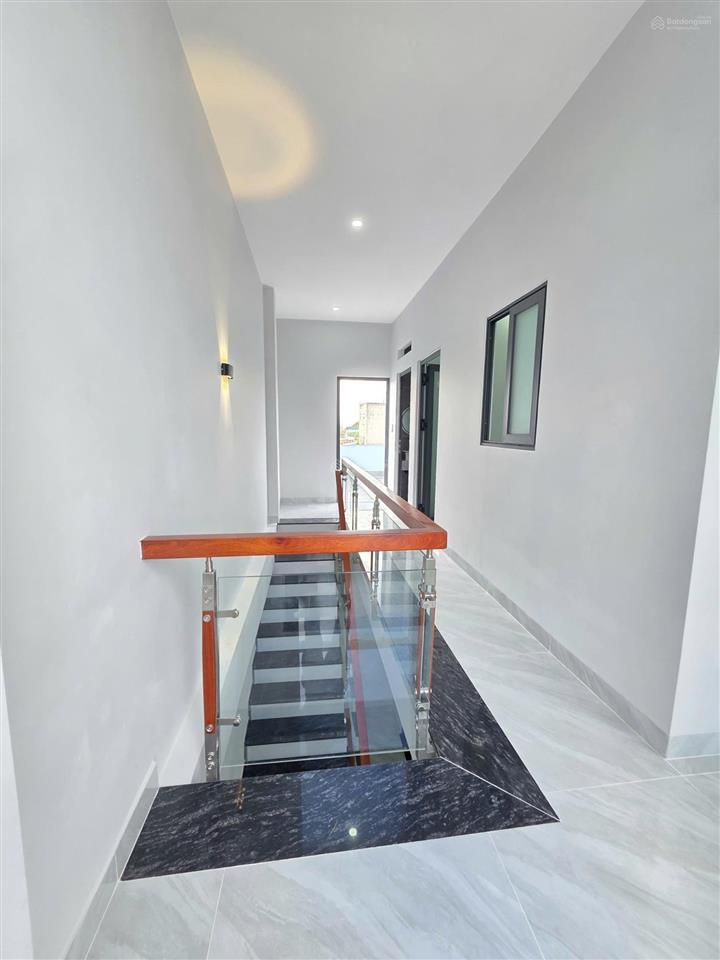 4,6tỷ tl
bán nhà mới 1trệt 2lầu4,9x14m gần chợ dĩ an 1 chỉ 500m, p.tân đông hiệp, tp.dĩ an