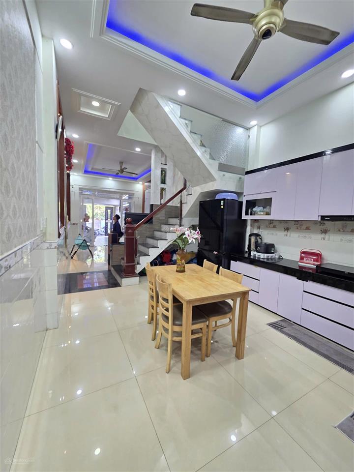 5,5 tỷ tl  bán nhà 1 lầu, 101m2, 1 sẹc ql1k, gần chợ đông hòa 200m, p. đông hòa, tp. dĩ an