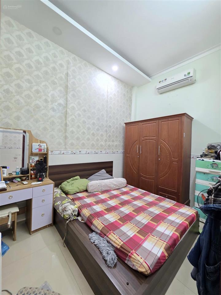 5,5 tỷ tl  bán nhà 1 lầu, 101m2, 1 sẹc ql1k, gần chợ đông hòa 200m, p. đông hòa, tp. dĩ an