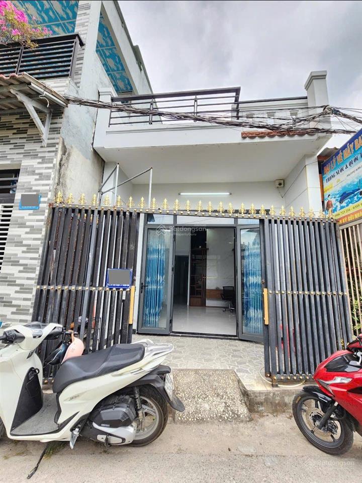 2,6 tỷ tl
bán nhà cấp 468m2 hẻm đường thủ khoa huân 50m, gần đường ql13 p.thuận giao, tp.thuận an