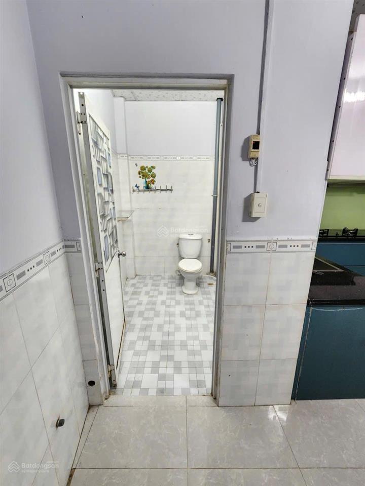 2,6 tỷ tl
bán nhà cấp 468m2 hẻm đường thủ khoa huân 50m, gần đường ql13 p.thuận giao, tp.thuận an