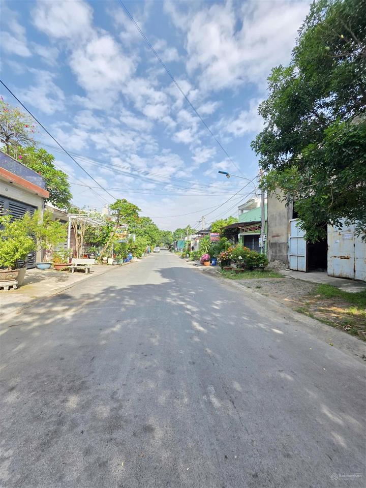 8,7tỷ tl, bán đất 10x30m kdc đông an, xây tự do, p. tân đông hiệp, tp. dĩ an
