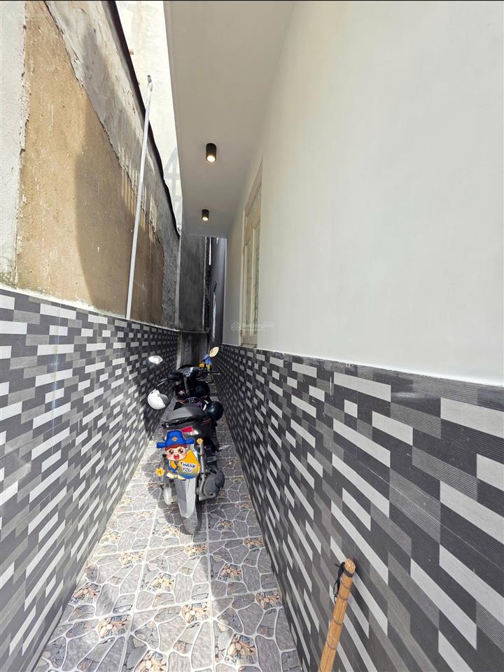 3,75 tỷ tl. bán nhà 2 mặt thoáng 89,7m2 gần go, hẻm đường huỳnh tấn phát, p. đông hòa, tp. dĩ an