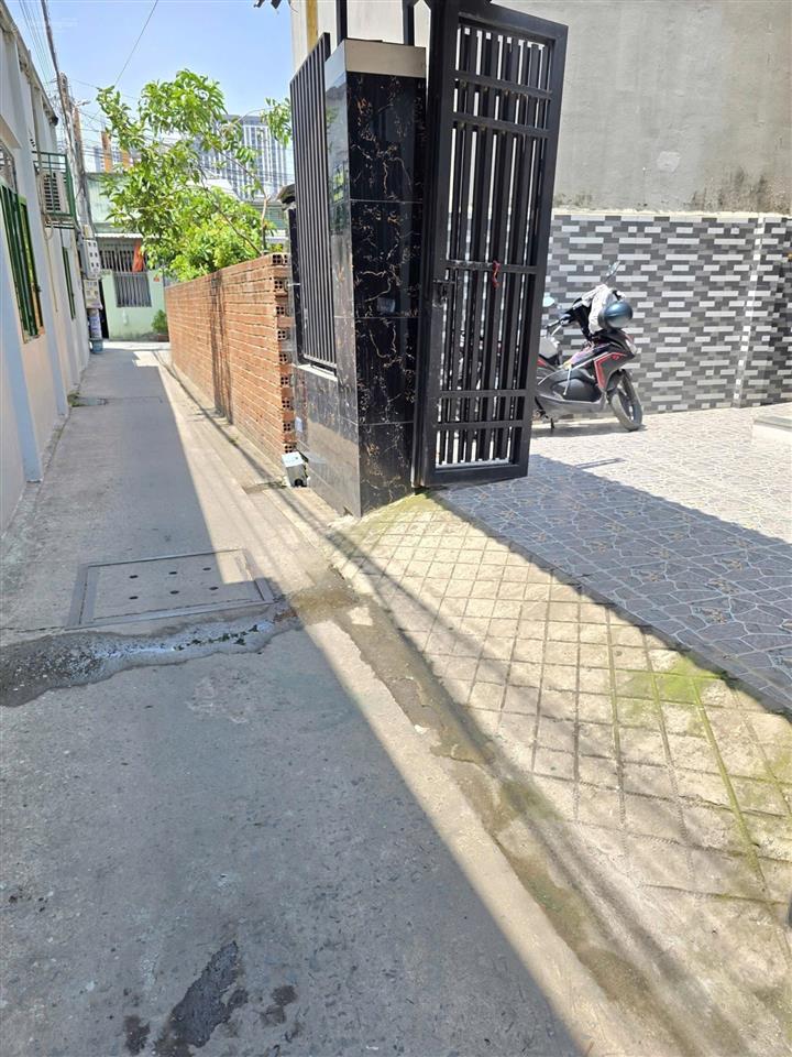 3,75 tỷ tl. bán nhà 2 mặt thoáng 89,7m2 gần go, hẻm đường huỳnh tấn phát, p. đông hòa, tp. dĩ an