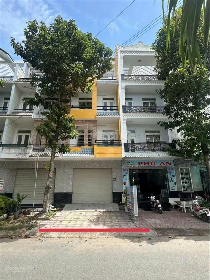 Nhà hoàn thiện (1 trệt 3 lầu) đầy đủ nội thất trục chính a2 bùi quang trinh kdc phú an  6 tỷ xxx