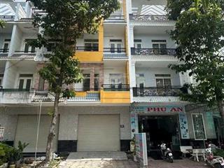 Nhà hoàn thiện (1 trệt 3 lầu) đầy đủ nội thất trục chính a2 bùi quang trinh kdc phú an  6 tỷ xxx