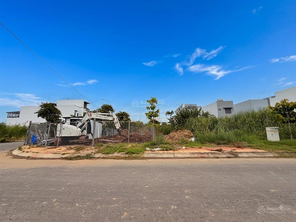 Nền đẹp, giá tốt, kế góc, vị trí sáng, gần trường trục thông với trục chính a123 kdc phú an