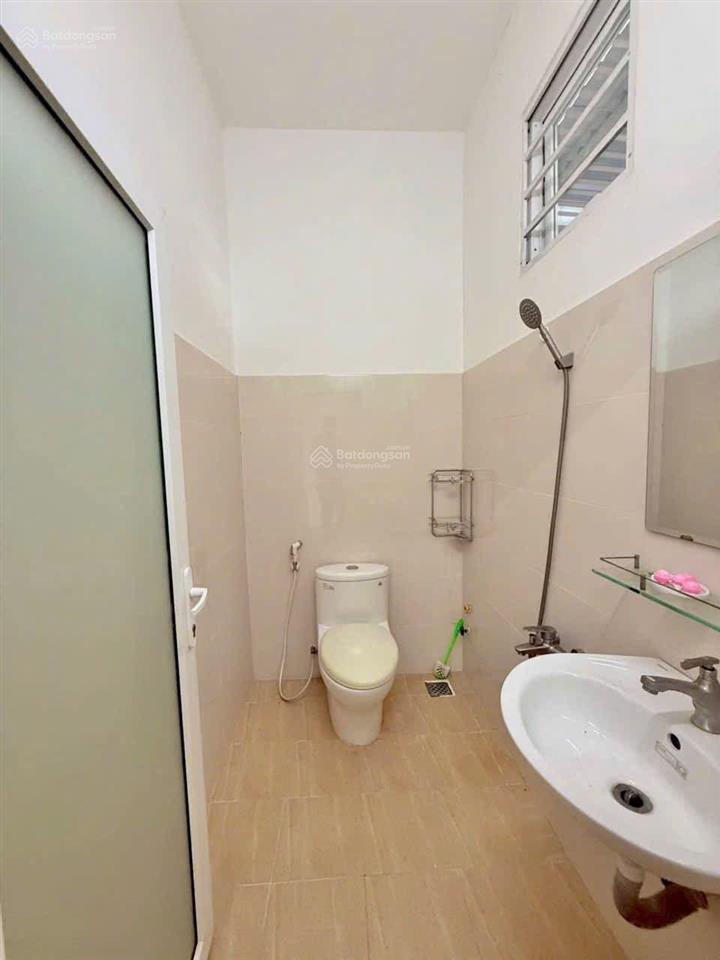 Chủ gửi bán nhà hoàn thiện (1 trệt 3 lầu) đầy đủ nội thất trục chính a2 bùi quang trinh kdc phú an