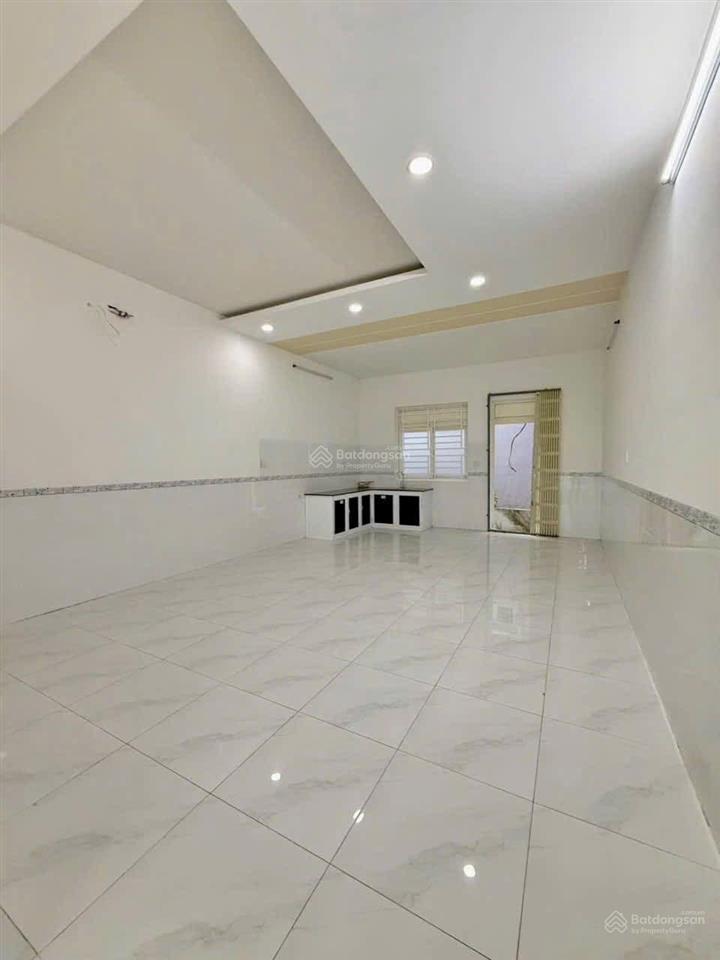 Chủ gửi bán nhà hoàn thiện (1 trệt 3 lầu) đầy đủ nội thất trục chính a2 bùi quang trinh kdc phú an