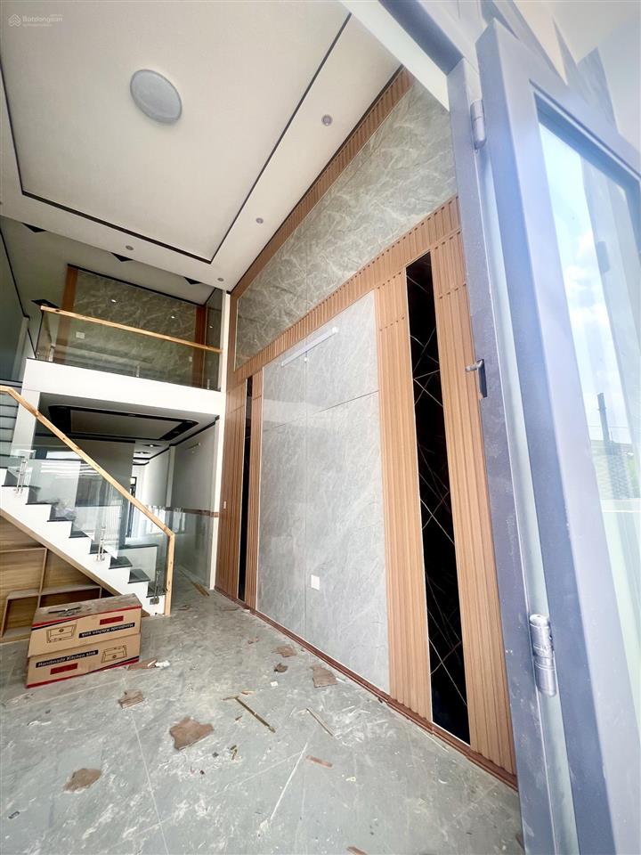 Bán nhà 1 trệt 1 lửng kế bên cầu bạch đằng 2 phường tân triều