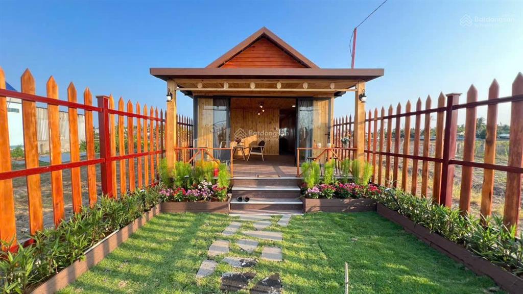 Nhà vườn ở trung tâm xã phước thành  tphcm. giá 1tỷ2 bao sổ 1100m2, sổ sẵn